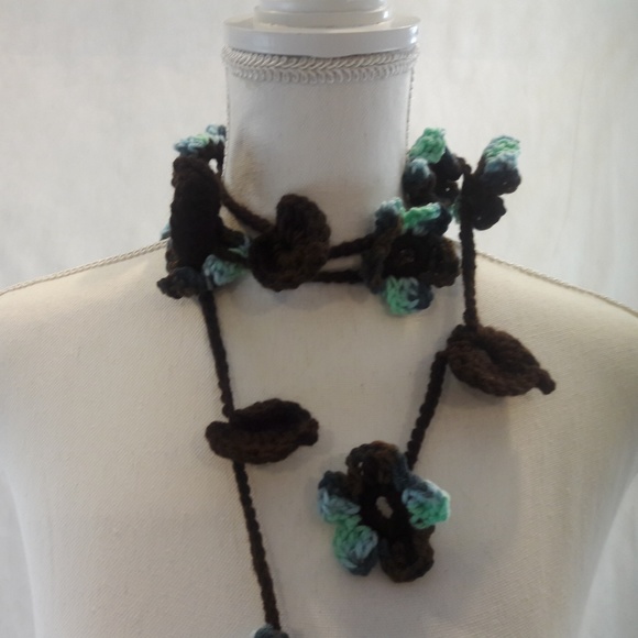 🌸Lariat, Necklace, Hand Crafted, Long, Crochet - Picture 2 of 4